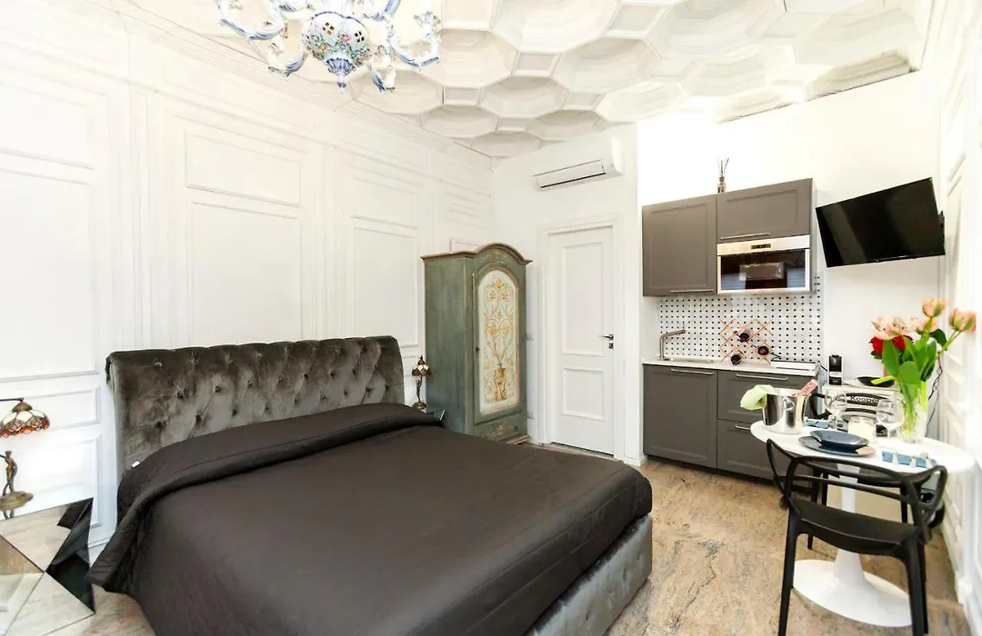 Navona Artist 8 Apt-1