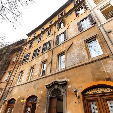 Navona Artist 8 Apt-3